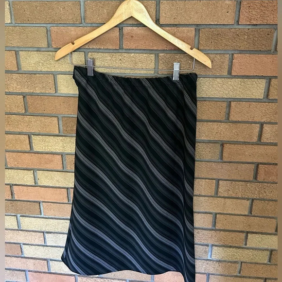 Forgotten Grace NWOT Women’s Formal Pencil Skirt With Side Slit Size Medium - Picture 1 of 4